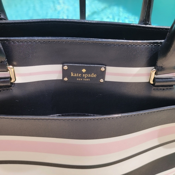 Kate Spade Black, White And Blush Pink Vinyl Striped Tote With Leather Trim - Picture 3 of 11